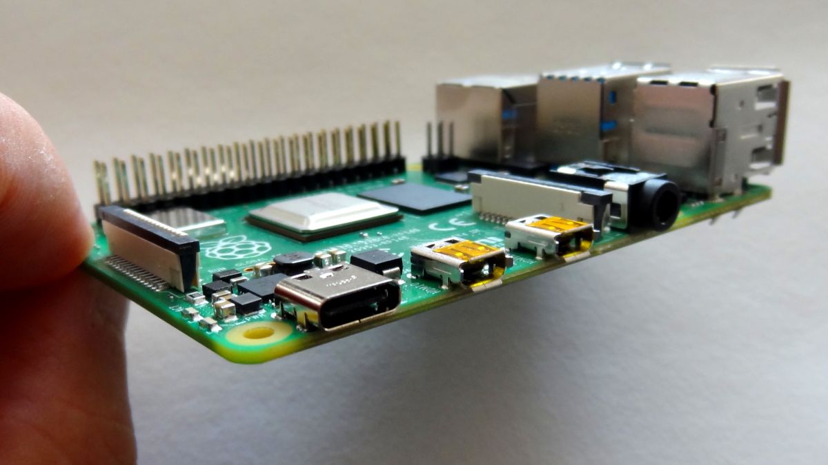 Windows 10 on ARM is running on Raspberry Pi 4, and ‘so much faster’ than Pi 3