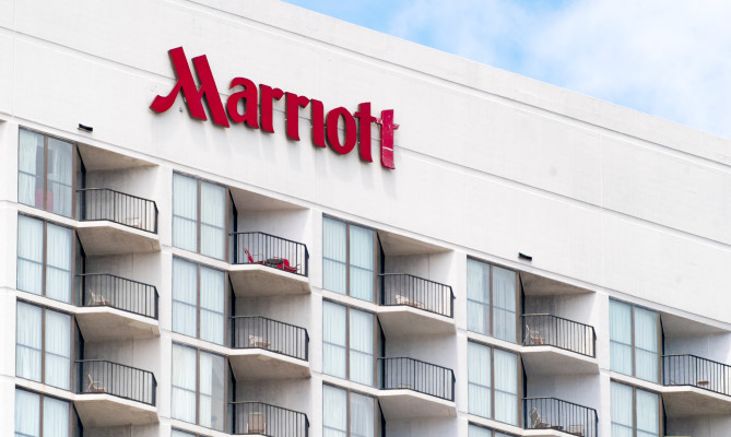 Optimistisch Kurs cedrico marriott Reiten Beweglich Verwandelt sich in