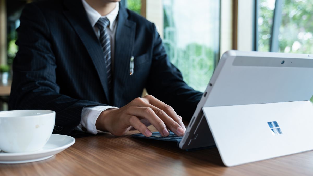 You can now get access to new Windows 10 update features in advance null
