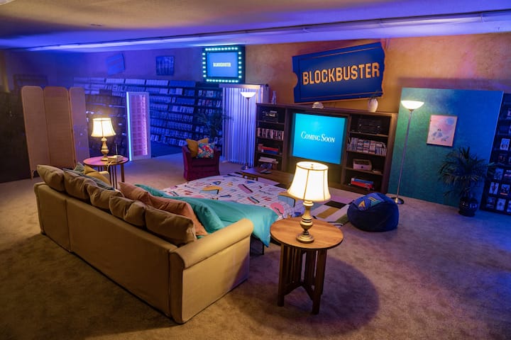 The last Blockbuster is hosting an Airbnb sleepover in September