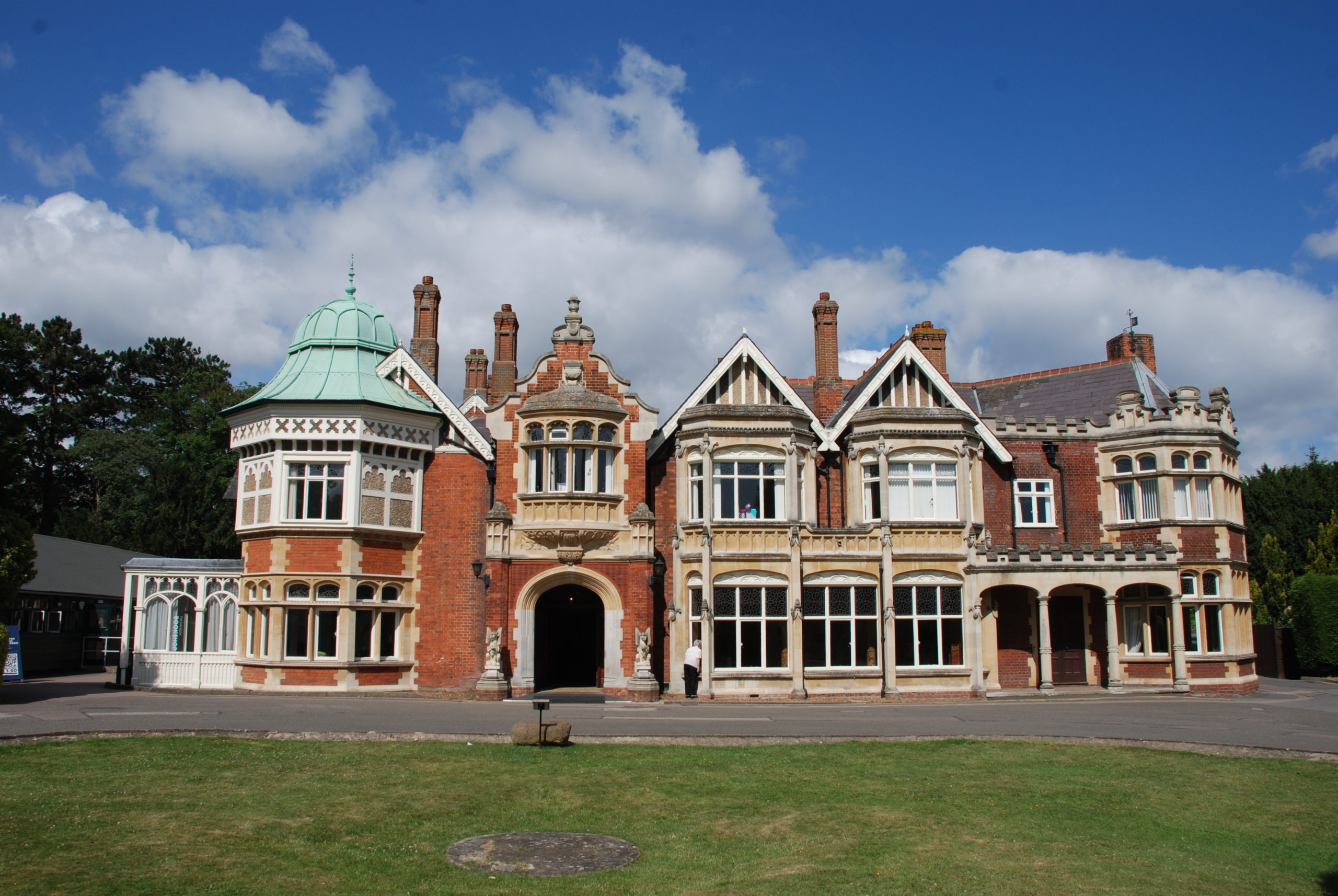 Facebook donates £1 million to WWII code-breaking site Bletchley Park