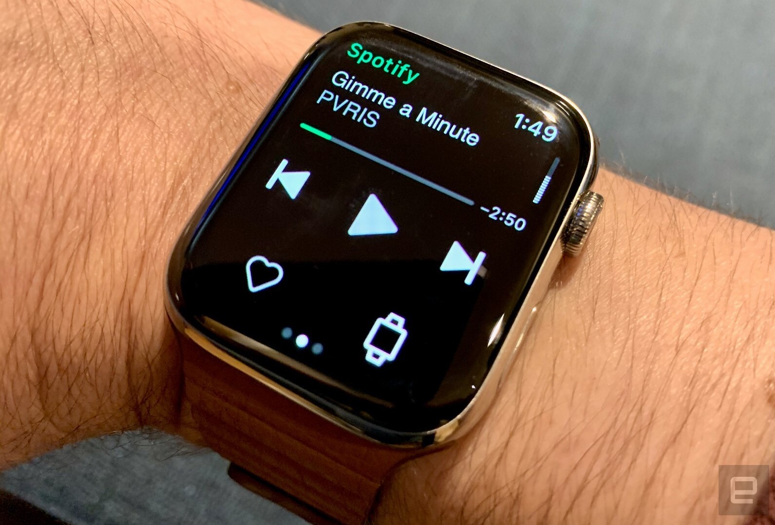Spotify now works on the Apple Watch, no phone required