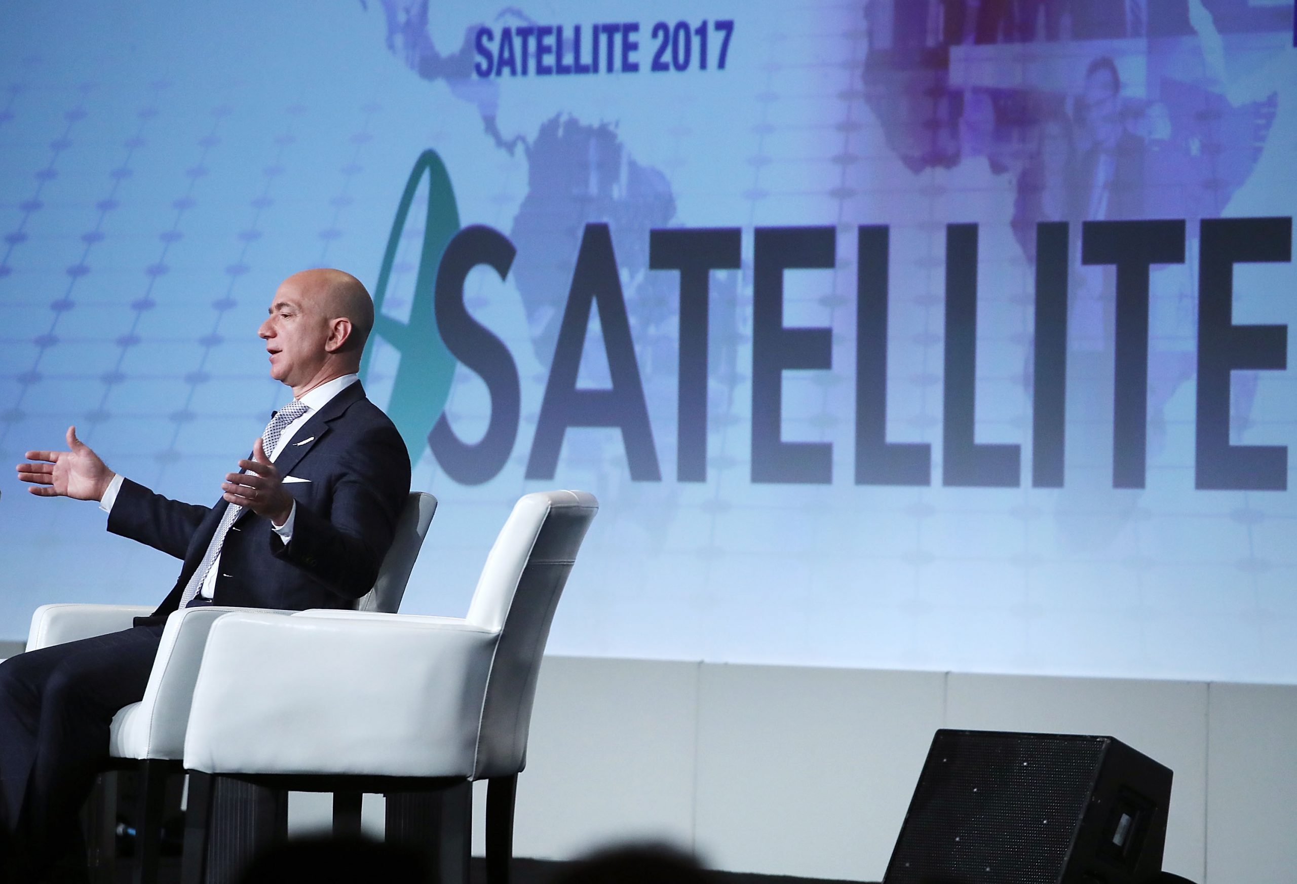 Amazon’s custom Ka-band antenna will deliver less expensive satellite internet