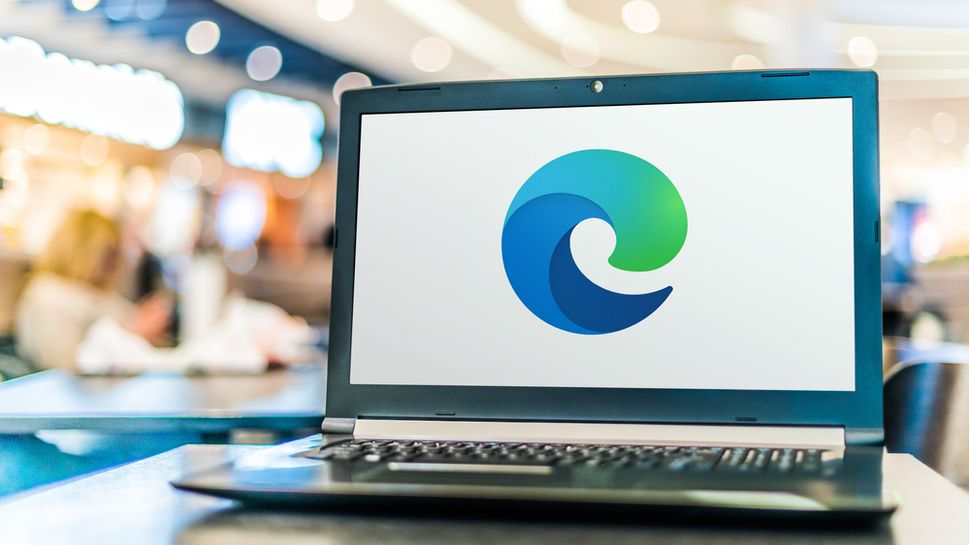 Microsoft Edge breaks Windows 11’s tablet mode in bizarre glitch